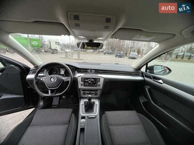 Чорний Фольксваген Пассат, об'ємом двигуна 1.97 л та пробігом 215 тис. км за 15000 $, фото 26 на Automoto.ua