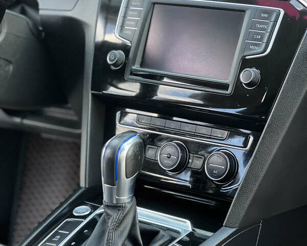 Черный Фольксваген Пассат, объемом двигателя 2 л и пробегом 255 тыс. км за 15900 $, фото 66 на Automoto.ua