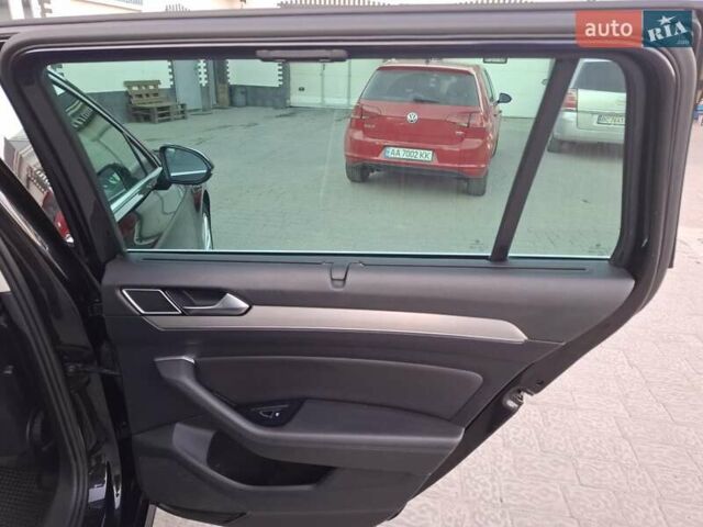 Черный Фольксваген Пассат, объемом двигателя 2 л и пробегом 275 тыс. км за 14999 $, фото 13 на Automoto.ua