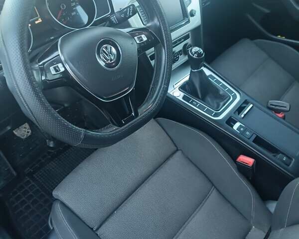 Черный Фольксваген Пассат, объемом двигателя 2 л и пробегом 257 тыс. км за 12800 $, фото 11 на Automoto.ua