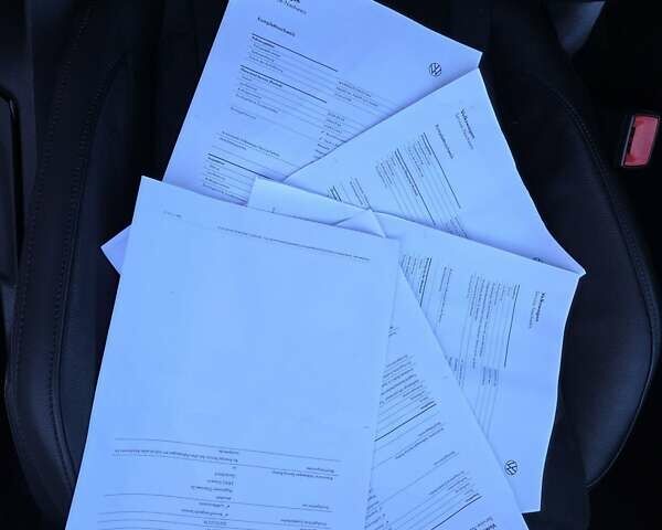 Черный Фольксваген Пассат, объемом двигателя 1.97 л и пробегом 289 тыс. км за 14400 $, фото 34 на Automoto.ua