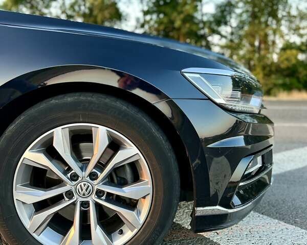 Черный Фольксваген Пассат, объемом двигателя 1.97 л и пробегом 370 тыс. км за 15500 $, фото 24 на Automoto.ua