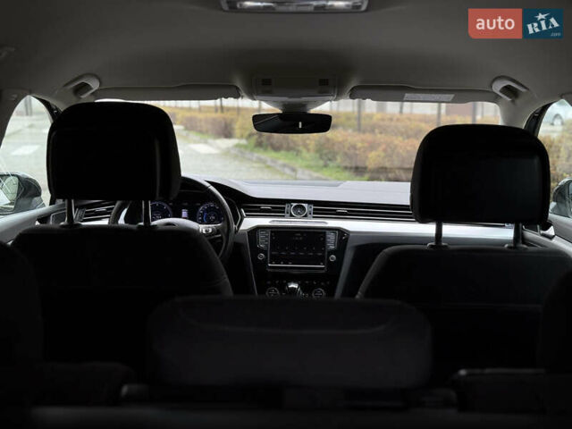 Черный Фольксваген Пассат, объемом двигателя 1.97 л и пробегом 205 тыс. км за 16600 $, фото 38 на Automoto.ua