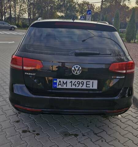 Черный Фольксваген Пассат, объемом двигателя 1.6 л и пробегом 267 тыс. км за 13000 $, фото 5 на Automoto.ua