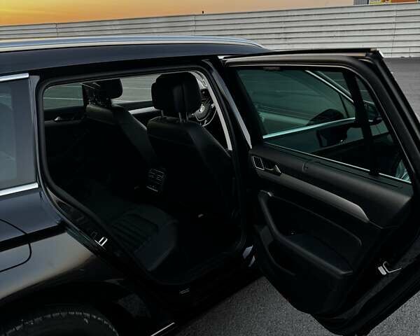 Черный Фольксваген Пассат, объемом двигателя 1.6 л и пробегом 195 тыс. км за 16000 $, фото 12 на Automoto.ua