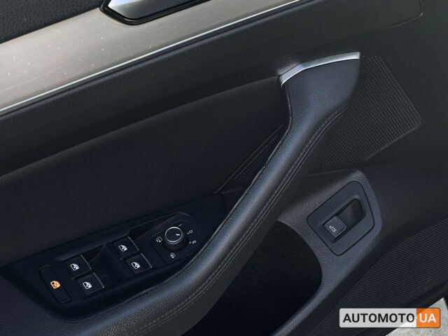 Чорний Фольксваген Пассат, об'ємом двигуна 2 л та пробігом 151 тис. км за 19900 $, фото 8 на Automoto.ua