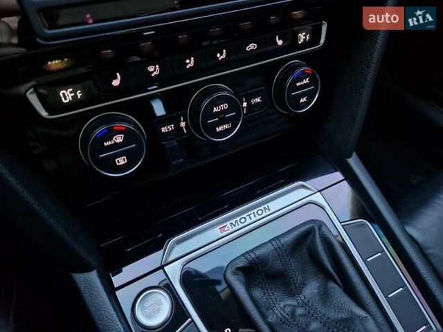 Фольксваген Пассат 2016 в Киеве на Automoto.ua Черный Фольксваген Пассат, объемом двигателя 2 л и пробегом 215 тыс. км за 19700 $, фото 42 на Automoto.ua