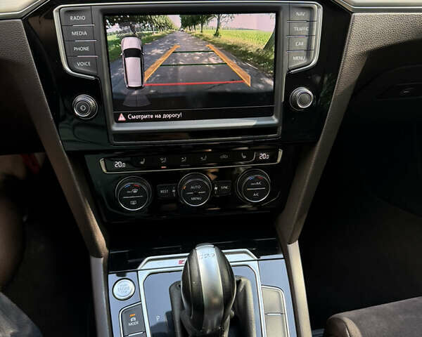 Черный Фольксваген Пассат, объемом двигателя 1.97 л и пробегом 243 тыс. км за 17800 $, фото 11 на Automoto.ua