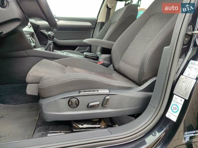 Черный Фольксваген Пассат, объемом двигателя 1.97 л и пробегом 232 тыс. км за 16500 $, фото 11 на Automoto.ua