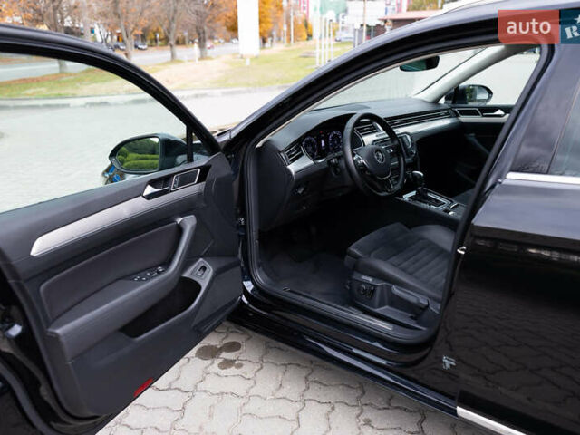Фольксваген Пассат 2016 в Луцке на Automoto.ua Черный Фольксваген Пассат, объемом двигателя 2 л и пробегом 218 тыс. км за 17300 $, фото 20 на Automoto.ua