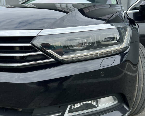 Черный Фольксваген Пассат, объемом двигателя 1.97 л и пробегом 284 тыс. км за 15500 $, фото 23 на Automoto.ua