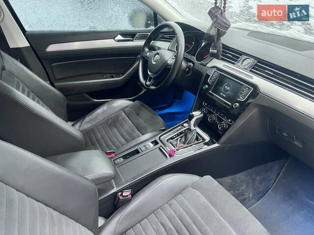 Чорний Фольксваген Пассат, об'ємом двигуна 1.97 л та пробігом 263 тис. км за 17200 $, фото 13 на Automoto.ua