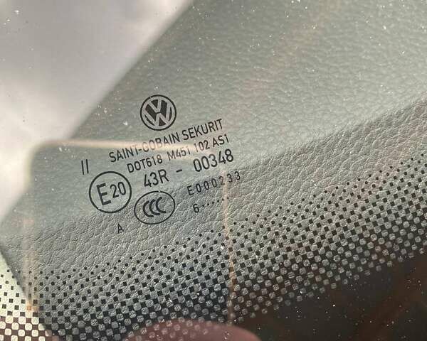 Черный Фольксваген Пассат, объемом двигателя 1.97 л и пробегом 277 тыс. км за 16000 $, фото 55 на Automoto.ua