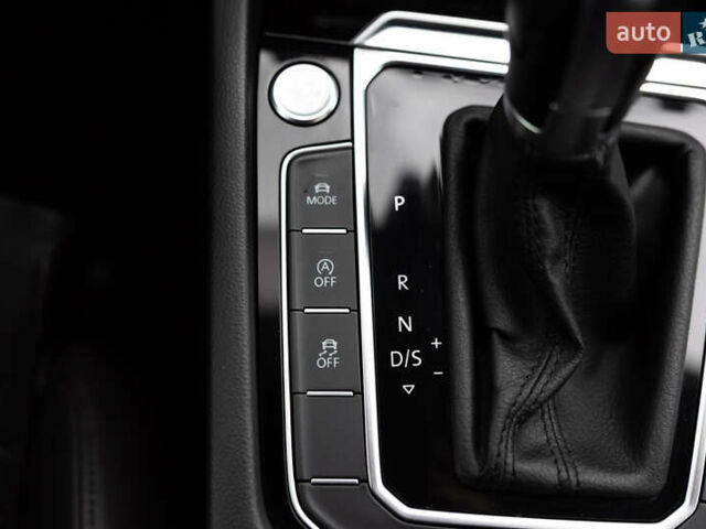 Фольксваген Пассат 2016 в Луцке на Automoto.ua Черный Фольксваген Пассат, объемом двигателя 2 л и пробегом 218 тыс. км за 17300 $, фото 66 на Automoto.ua