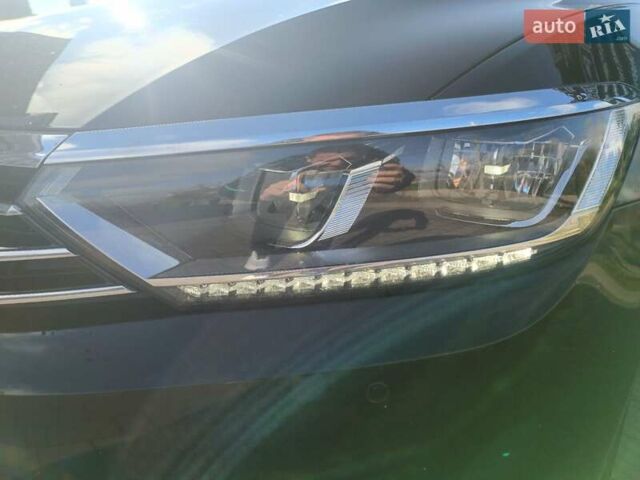 Черный Фольксваген Пассат, объемом двигателя 2 л и пробегом 240 тыс. км за 16499 $, фото 30 на Automoto.ua