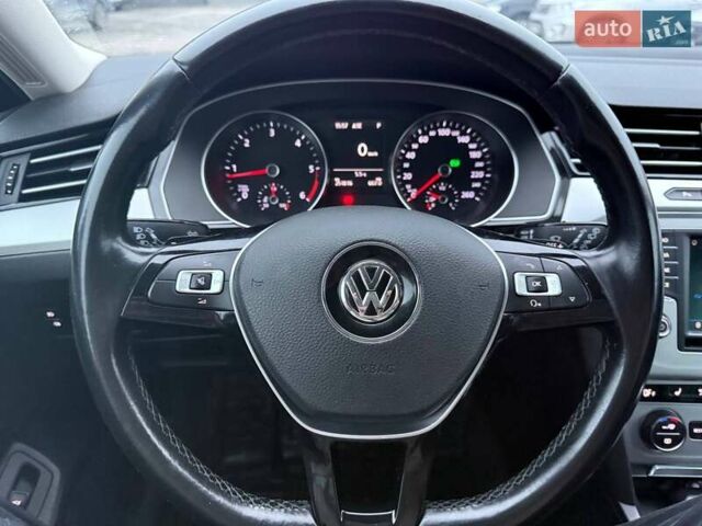 Черный Фольксваген Пассат, объемом двигателя 1.97 л и пробегом 251 тыс. км за 15500 $, фото 1 на Automoto.ua