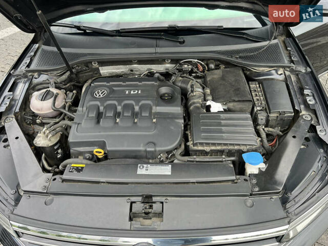 Черный Фольксваген Пассат, объемом двигателя 1.97 л и пробегом 284 тыс. км за 15500 $, фото 22 на Automoto.ua