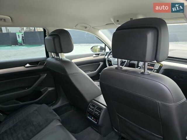 Чорний Фольксваген Пассат, об'ємом двигуна 1.97 л та пробігом 246 тис. км за 15900 $, фото 36 на Automoto.ua