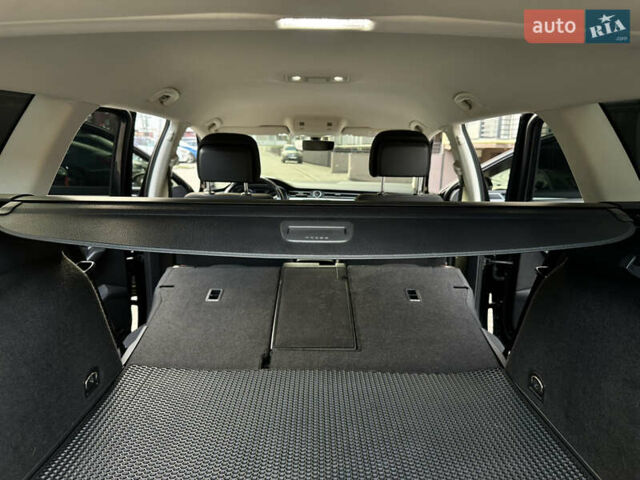 Черный Фольксваген Пассат, объемом двигателя 1.6 л и пробегом 256 тыс. км за 15000 $, фото 27 на Automoto.ua