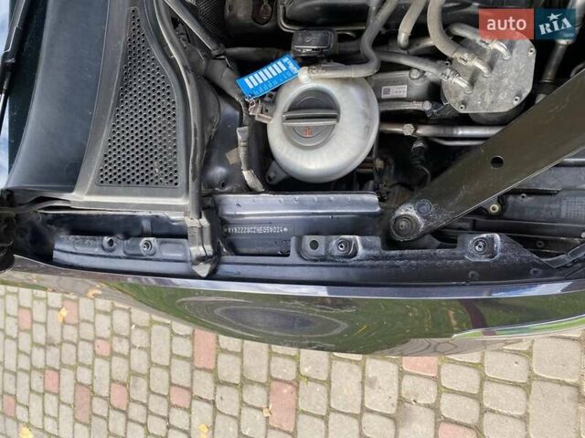 Черный Фольксваген Пассат, объемом двигателя 1.97 л и пробегом 277 тыс. км за 16000 $, фото 69 на Automoto.ua