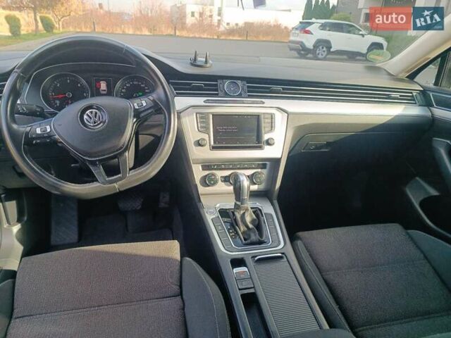 Черный Фольксваген Пассат, объемом двигателя 2 л и пробегом 240 тыс. км за 16499 $, фото 22 на Automoto.ua