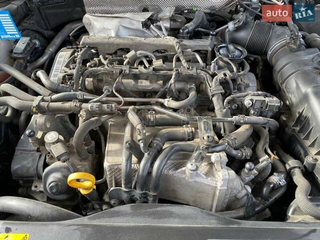 Черный Фольксваген Пассат, объемом двигателя 1.97 л и пробегом 277 тыс. км за 16000 $, фото 71 на Automoto.ua