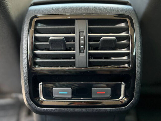 Чорний Фольксваген Пассат, об'ємом двигуна 1.6 л та пробігом 226 тис. км за 14300 $, фото 14 на Automoto.ua