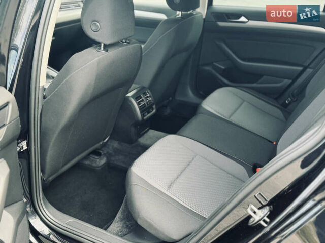 Черный Фольксваген Пассат, объемом двигателя 1.6 л и пробегом 290 тыс. км за 11900 $, фото 8 на Automoto.ua