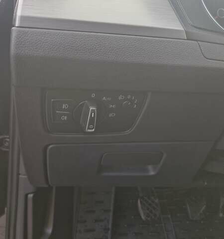 Черный Фольксваген Пассат, объемом двигателя 1.6 л и пробегом 267 тыс. км за 13000 $, фото 8 на Automoto.ua