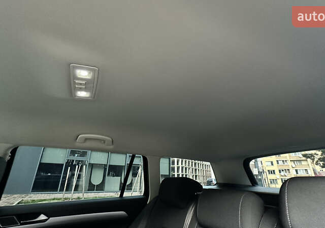 Черный Фольксваген Пассат, объемом двигателя 1.6 л и пробегом 256 тыс. км за 15000 $, фото 48 на Automoto.ua