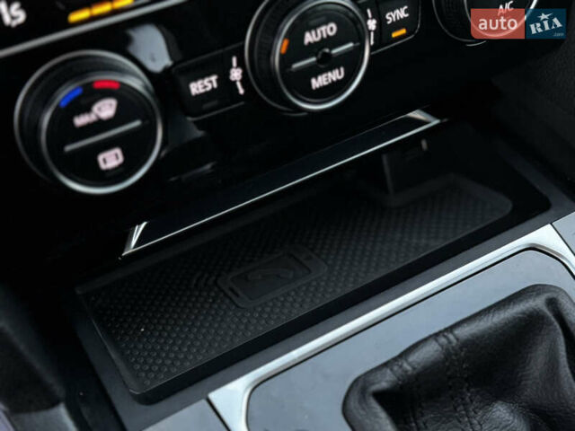 Чорний Фольксваген Пассат, об'ємом двигуна 1.97 л та пробігом 191 тис. км за 17000 $, фото 46 на Automoto.ua