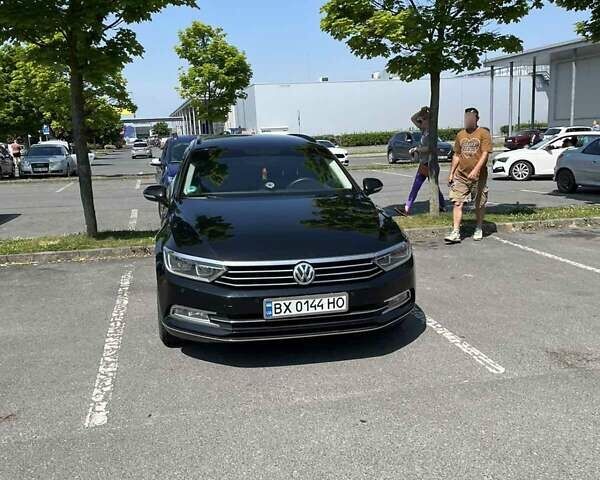 Черный Фольксваген Пассат, объемом двигателя 2 л и пробегом 257 тыс. км за 12800 $, фото 12 на Automoto.ua