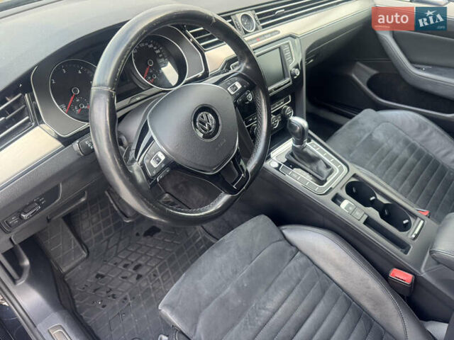 Черный Фольксваген Пассат, объемом двигателя 1.97 л и пробегом 215 тыс. км за 15600 $, фото 6 на Automoto.ua