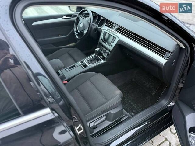 Черный Фольксваген Пассат, объемом двигателя 1.97 л и пробегом 251 тыс. км за 15500 $, фото 5 на Automoto.ua