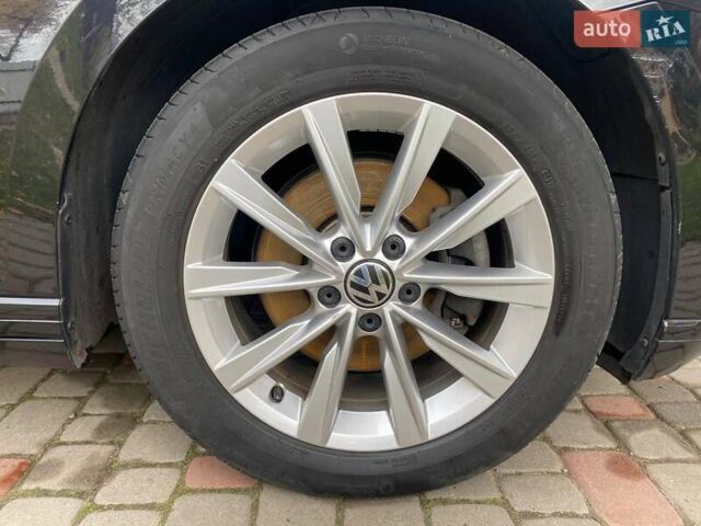 Черный Фольксваген Пассат, объемом двигателя 1.97 л и пробегом 277 тыс. км за 16000 $, фото 60 на Automoto.ua