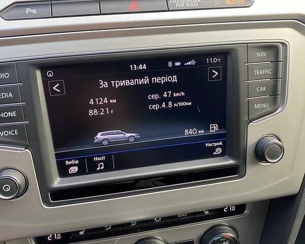 Черный Фольксваген Пассат, объемом двигателя 1.97 л и пробегом 277 тыс. км за 16000 $, фото 26 на Automoto.ua