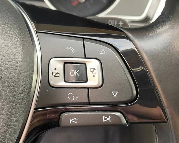 Черный Фольксваген Пассат, объемом двигателя 1.97 л и пробегом 277 тыс. км за 16000 $, фото 20 на Automoto.ua