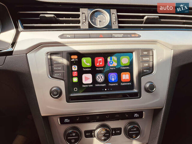 Черный Фольксваген Пассат, объемом двигателя 1.6 л и пробегом 307 тыс. км за 13350 $, фото 19 на Automoto.ua