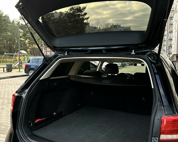 Черный Фольксваген Пассат, объемом двигателя 1.6 л и пробегом 256 тыс. км за 15000 $, фото 25 на Automoto.ua