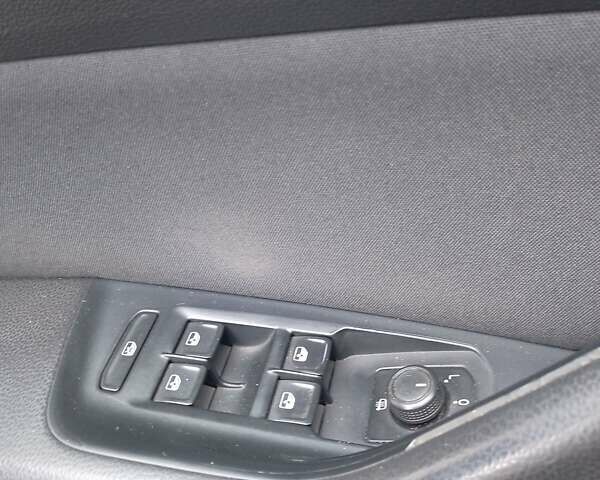 Черный Фольксваген Пассат, объемом двигателя 2 л и пробегом 346 тыс. км за 14800 $, фото 20 на Automoto.ua