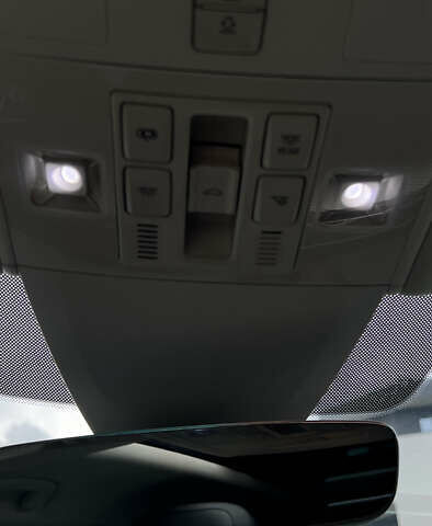 Черный Фольксваген Пассат, объемом двигателя 1.97 л и пробегом 284 тыс. км за 15500 $, фото 28 на Automoto.ua