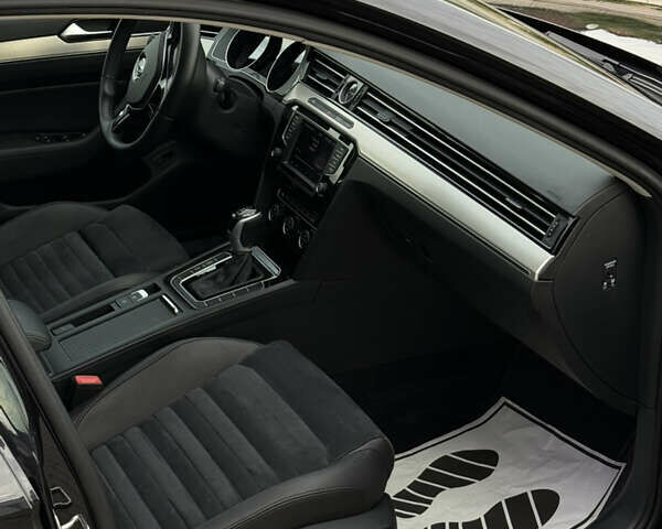 Чорний Фольксваген Пассат, об'ємом двигуна 2 л та пробігом 260 тис. км за 16700 $, фото 60 на Automoto.ua