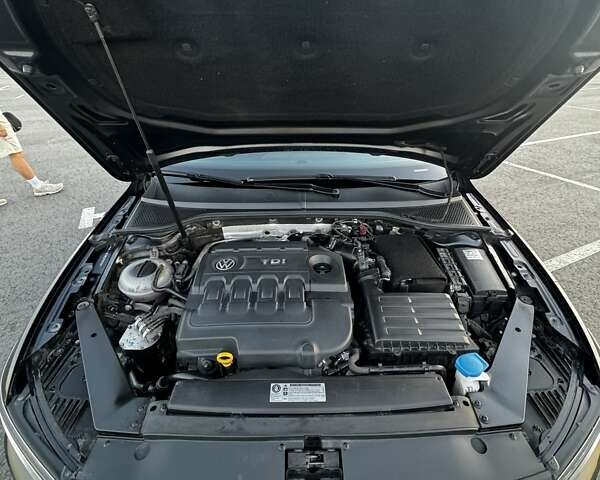 Черный Фольксваген Пассат, объемом двигателя 1.6 л и пробегом 195 тыс. км за 16000 $, фото 18 на Automoto.ua