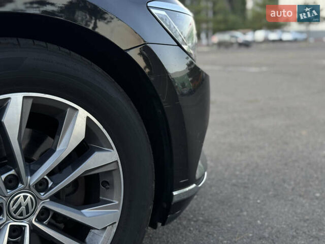 Черный Фольксваген Пассат, объемом двигателя 2 л и пробегом 295 тыс. км за 15000 $, фото 13 на Automoto.ua