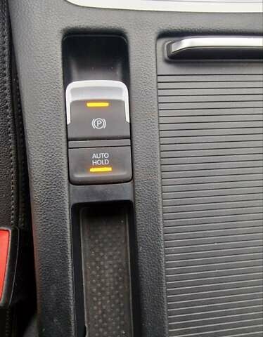 Черный Фольксваген Пассат, объемом двигателя 1.97 л и пробегом 255 тыс. км за 15000 $, фото 10 на Automoto.ua