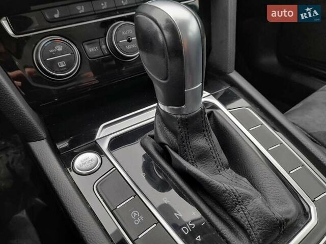 Черный Фольксваген Пассат, объемом двигателя 2 л и пробегом 242 тыс. км за 16000 $, фото 35 на Automoto.ua