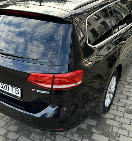 Черный Фольксваген Пассат, объемом двигателя 1.6 л и пробегом 256 тыс. км за 15000 $, фото 9 на Automoto.ua