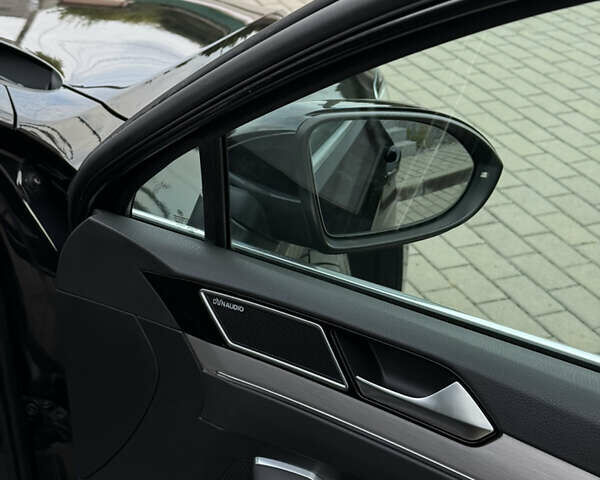 Чорний Фольксваген Пассат, об'ємом двигуна 2 л та пробігом 260 тис. км за 16700 $, фото 58 на Automoto.ua