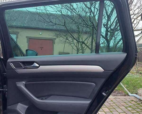 Чорний Фольксваген Пассат, об'ємом двигуна 1.97 л та пробігом 319 тис. км за 13999 $, фото 21 на Automoto.ua