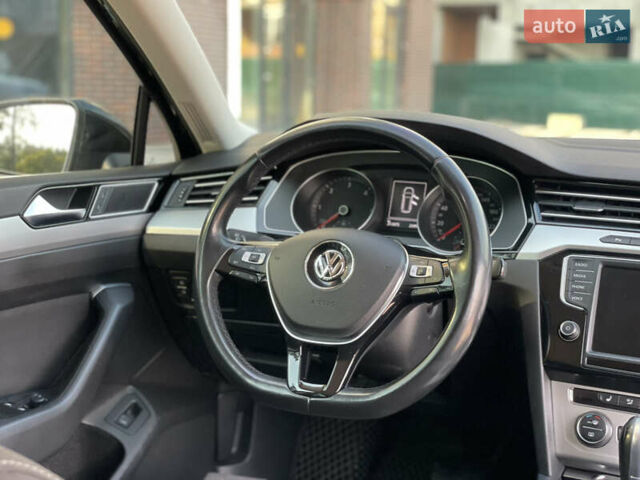 Черный Фольксваген Пассат, объемом двигателя 1.97 л и пробегом 254 тыс. км за 15800 $, фото 10 на Automoto.ua